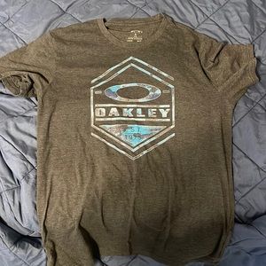 Mens Oakley t shirt size L